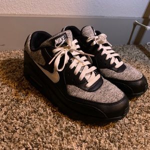 Nike Air Max 90